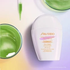 Shiseido Urban Environment Age Defense Olio Solare Senza Olio SPF 30 | Protezione Solare Anti-Età -Negozio al dettaglio [ Aveda] 2022 Shiseido Protezioni Urban Environment Age Defense Oil Free SPF 30 3